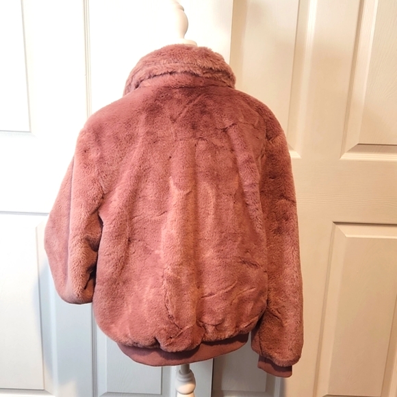 MISS SELFIE DUSTY PINK FAUX FUR JACKET WOMENS SIZE L - Picture 5 of 12